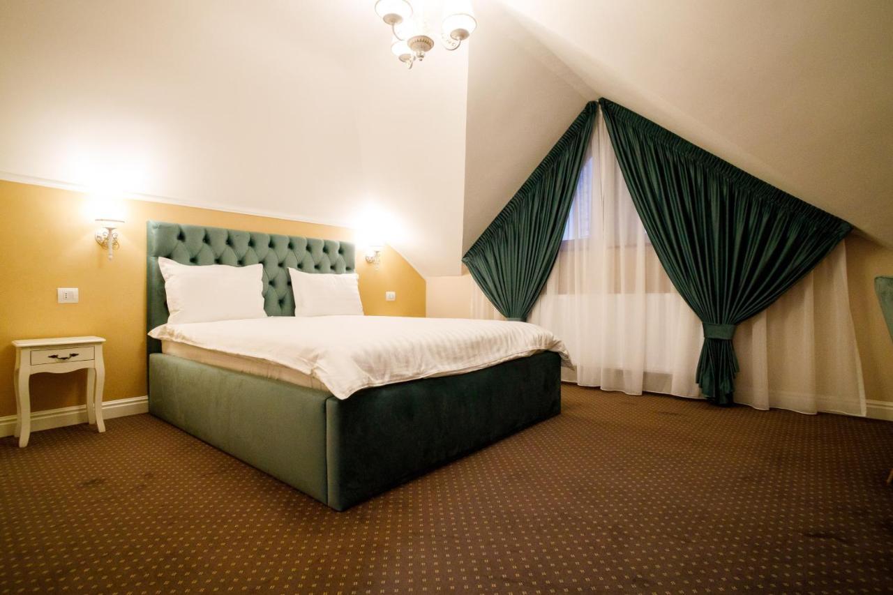 Pensiunea Casa Sturza Bacău Exteriér fotografie